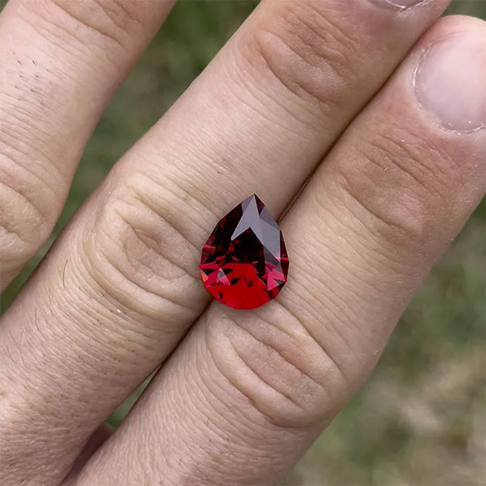 Pear Cut Red Ruby Czochralski Lab-Made Loose Gemstone
